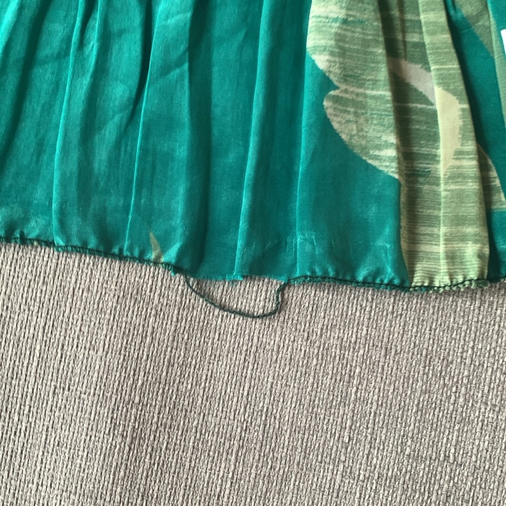 Scarf - Picture 9 of 9